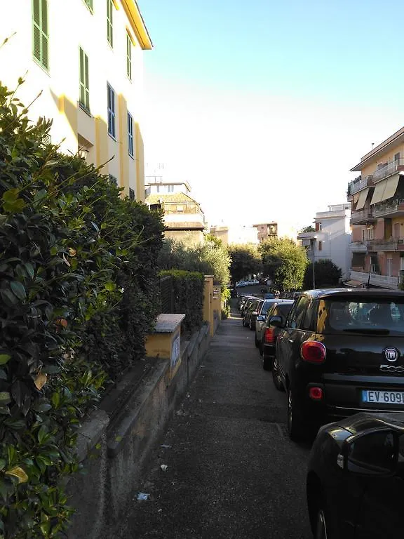 רומא B&B Glicini לינה וארוחת בוקר